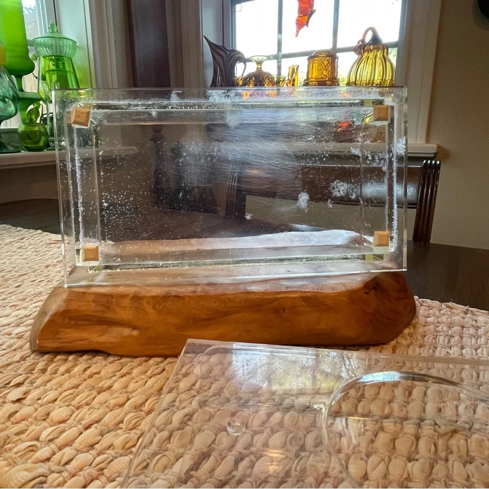 Lucite Acrylic Tissue Box Mid Century Modern Vintage